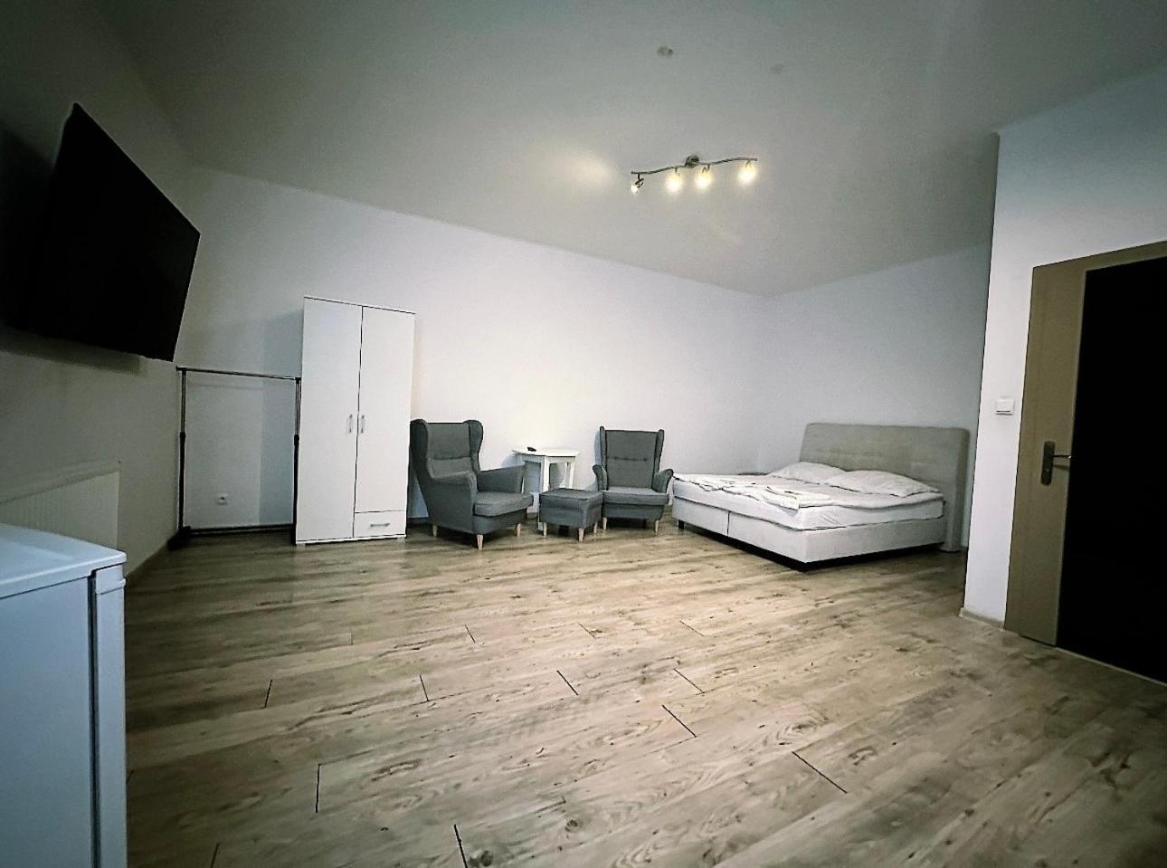 Apartamenty Retro Dąbrowa Górnicza Buitenkant foto